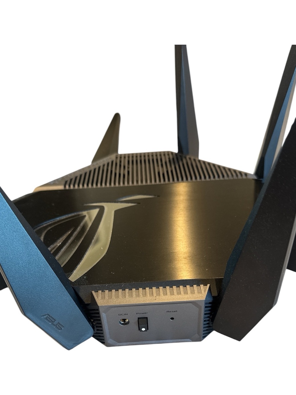 ASUS ROG Rapture Tri Band GT-AXE11000 6Ghz Router Black - Picture 4 of 12